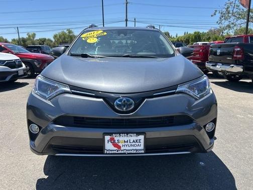 2017 Toyota RAV4 Hybrid XLE