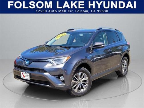 2017 Toyota RAV4 Hybrid XLE