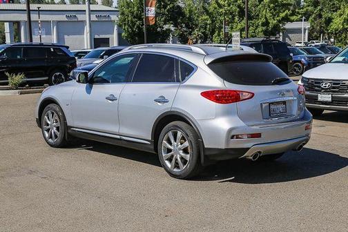 Liquid Platinum 2017 INFINITI QX50 Base