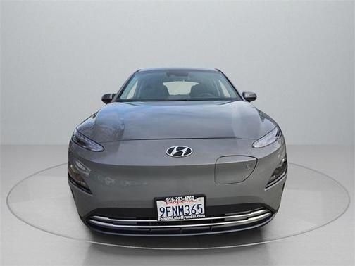 2023 Hyundai KONA EV SE