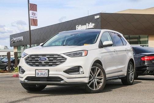 2019 Ford Edge Titanium