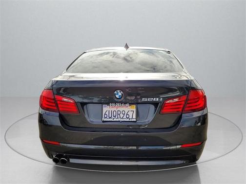 2012 BMW 528 i