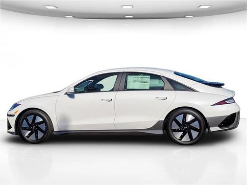 2025 Hyundai IONIQ 6 SE