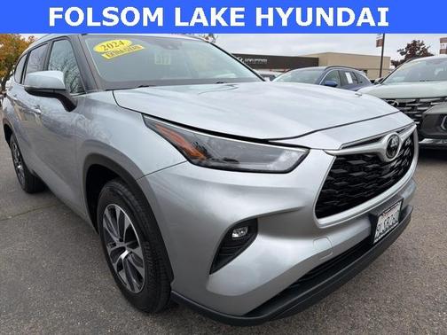2024 Toyota Highlander XLE