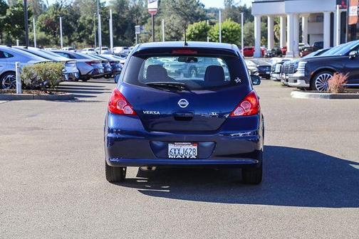 Blue Onyx 2012 Nissan Versa 1.8 SL