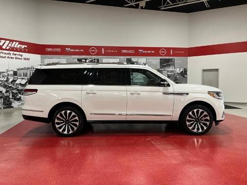 2024 Lincoln Navigator L RESERVE