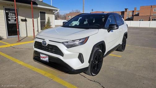 2024 Toyota RAV4 Hybrid SE