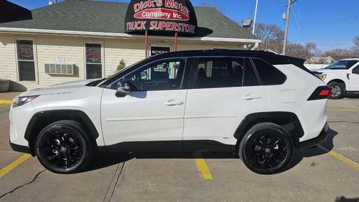 2024 Toyota RAV4 Hybrid SE