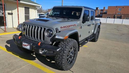 2021 Jeep Gladiator Mojave 4x4 4dr Crew Cab 5.0 ft. SB