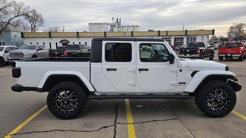 2023 Jeep Gladiator Sport S