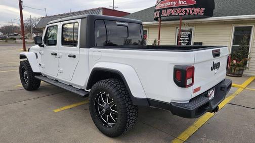 2023 Jeep Gladiator Sport S