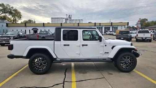 2023 Jeep Gladiator Sport S