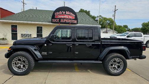 2023 Jeep Gladiator Overland