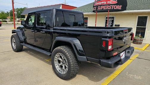 2023 Jeep Gladiator Overland