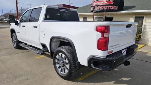 2024 Chevrolet Silverado 2500 Custom