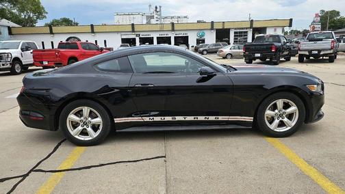 2017 Ford Mustang V6