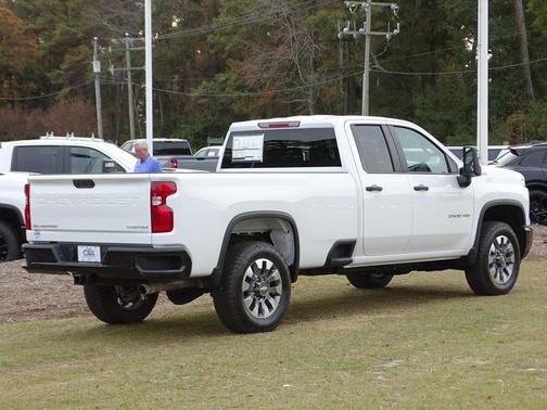 2026 Chevrolet Silverado 2500 Custom