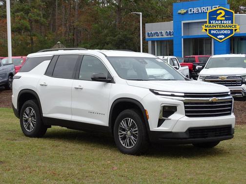 2025 Chevrolet Traverse LT