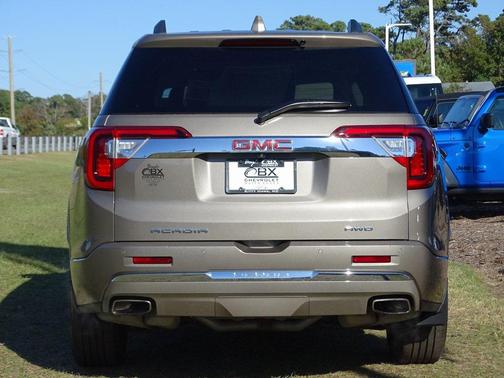 2023 GMC Acadia Denali