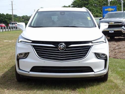 2023 Buick Enclave Essence FWD