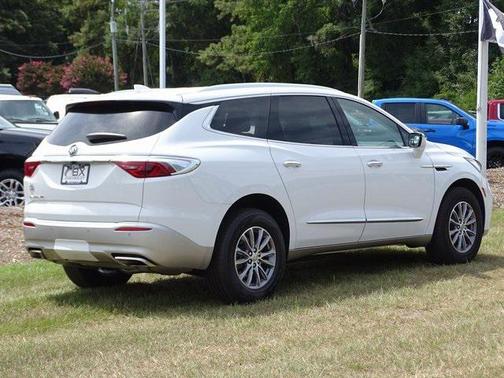 2023 Buick Enclave Essence FWD