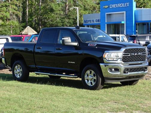 2024 RAM 2500 Big Horn Crew Cab 4x4 6'4' Box