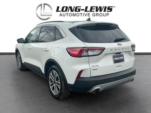 STAR WHITE METALLIC TRI-COA 2022 Ford Escape SEL