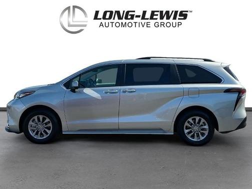 Silver 2024 Toyota Sienna XLE 8 PASSENGER