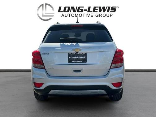 Silver Ice Metallic 2017 Chevrolet Trax LT