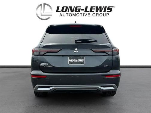 Graphite Gray 2025 Mitsubishi Outlander SEL