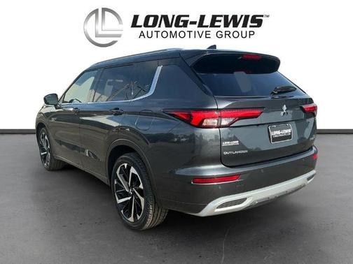 Graphite Gray / Black 2025 Mitsubishi Outlander SEL