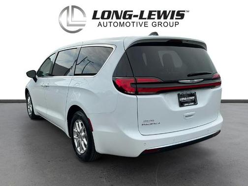 Bright White Clearcoat 2024 Chrysler Pacifica TOURING L