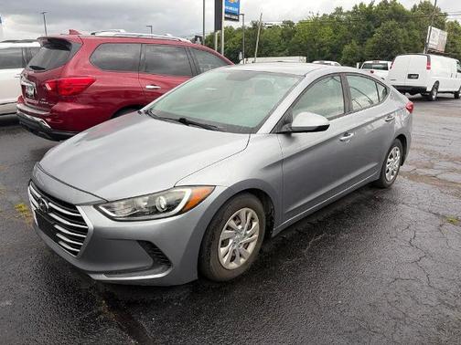 Shale Gray Metallic 2017 Hyundai ELANTRA SE