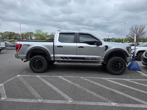 ICONIC SILVER METALLIC 2023 Ford F-150 XL