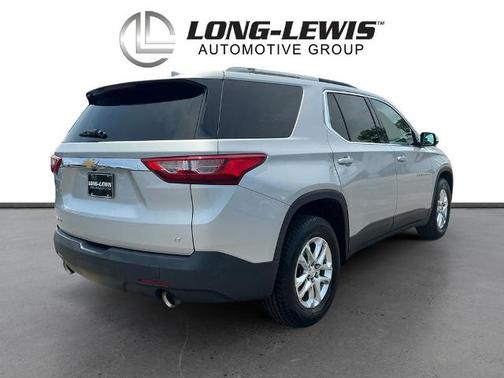 Silver Ice Metallic 2018 Chevrolet Traverse LT W/1LT