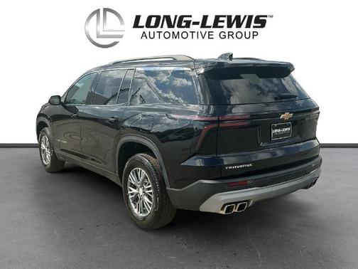 Mosaic Black Metallic 2025 Chevrolet Traverse LT