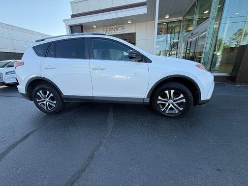 White 2018 Toyota RAV4 LE