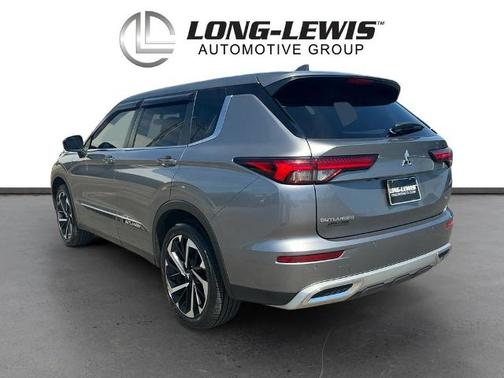Mercury Gray Metallic 2022 Mitsubishi Outlander SE