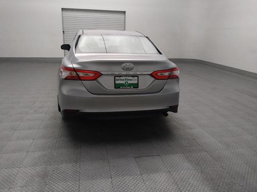 Celestial Silver Metallic 2018 Toyota Camry LE
