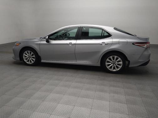 Celestial Silver Metallic 2018 Toyota Camry LE