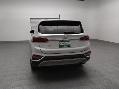 2019 Hyundai SANTA FE SE 2.4