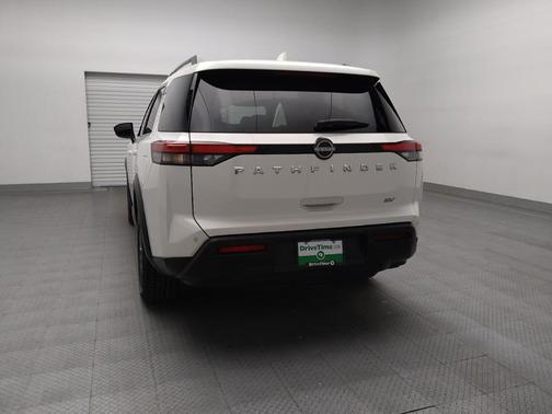 2022 Nissan Pathfinder SV 2WD
