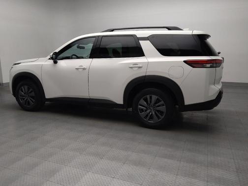 2022 Nissan Pathfinder SV 2WD