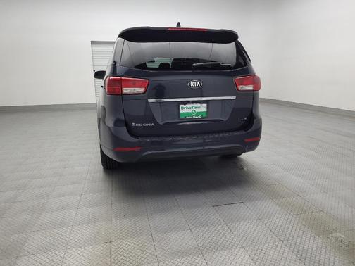 2017 Kia Sedona LX