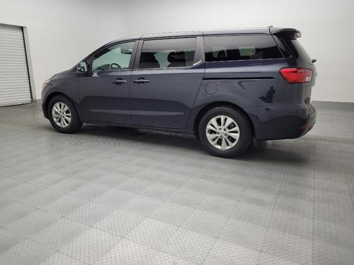 2017 Kia Sedona LX