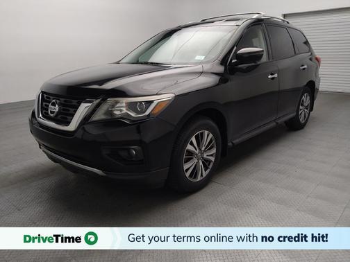 Black 2018 Nissan Pathfinder SL