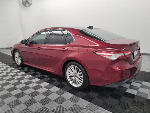 Ruby Flare Pearl 2020 Toyota Camry XLE
