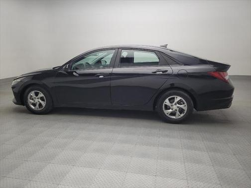 2021 Hyundai ELANTRA SE