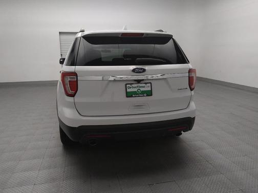 2016 Ford Explorer Base