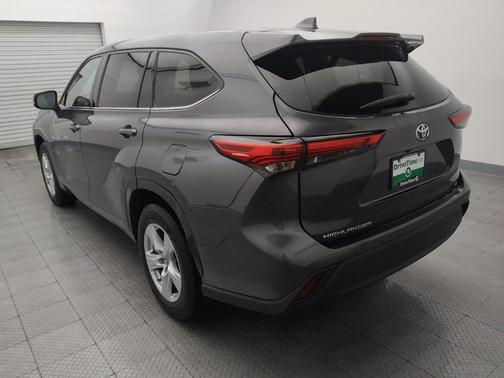 2021 Toyota Highlander LE